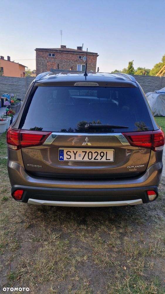 Mitsubishi Outlander 2.2 DID Intense + 4WD - 13