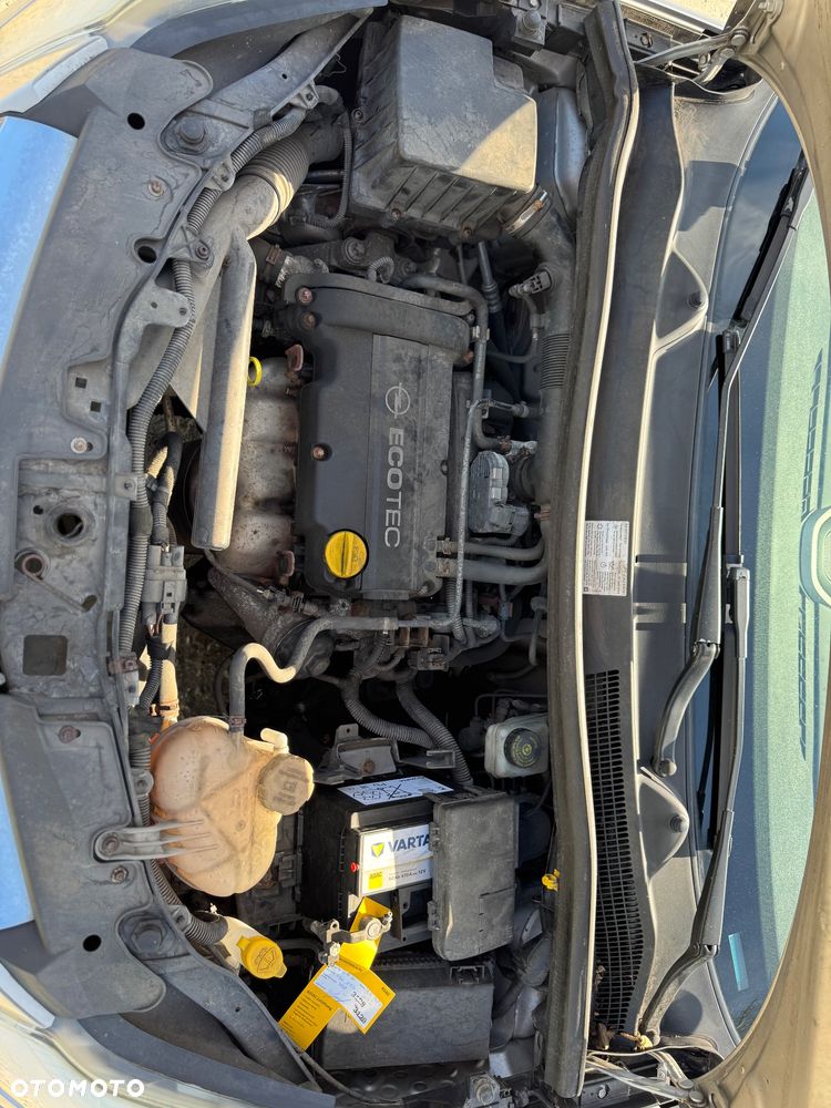 Opel Corsa - 16