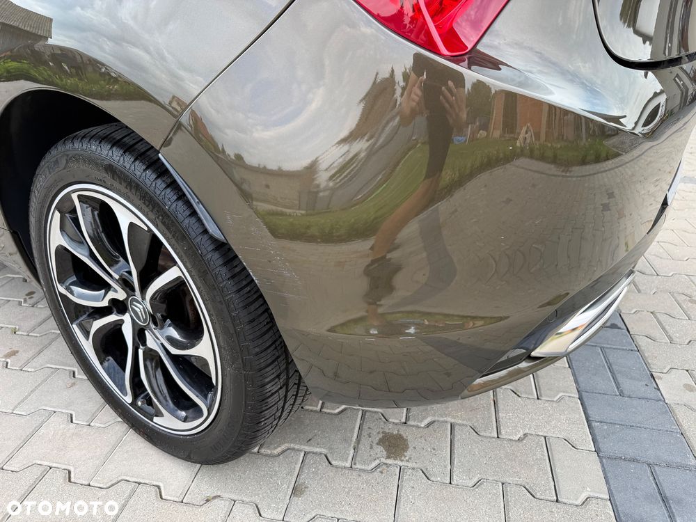 DS Automobiles DS 5 - 17