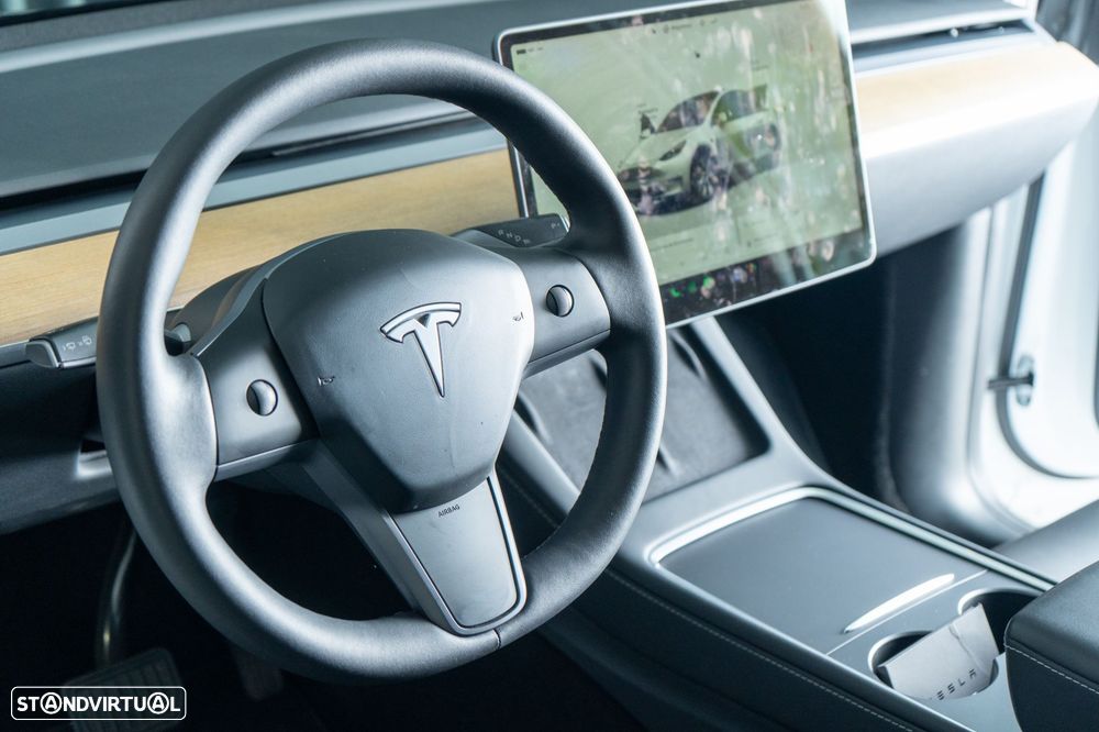 Tesla Model Y Long Range Tração Integral - 11