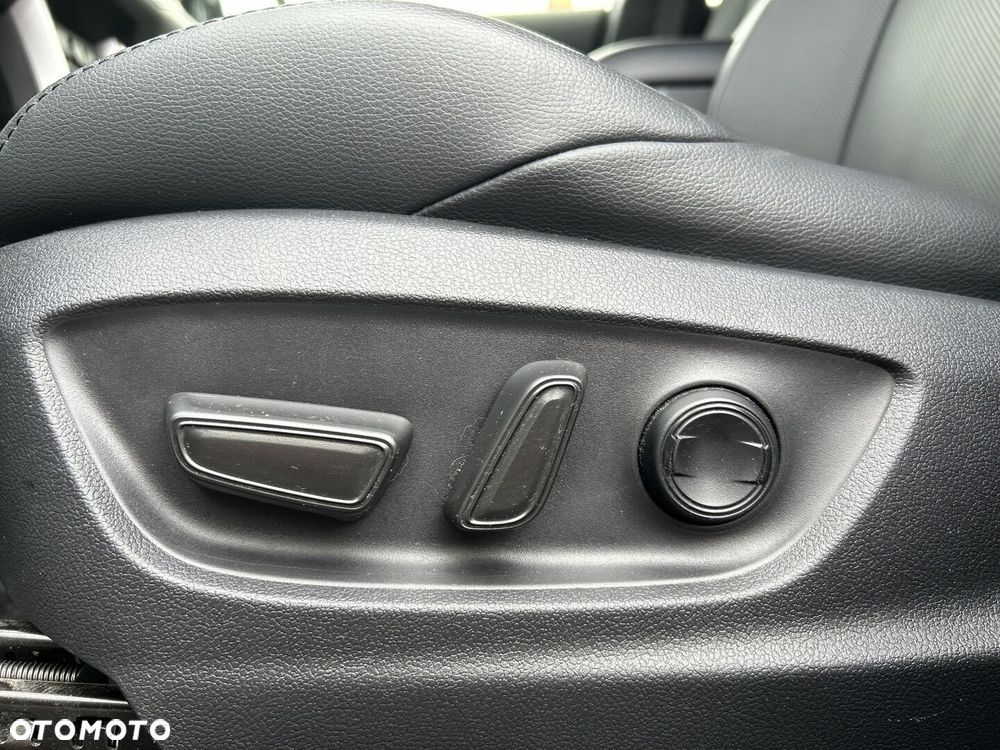 Toyota Corolla Cross 2.0 Hybrid Executive - 25