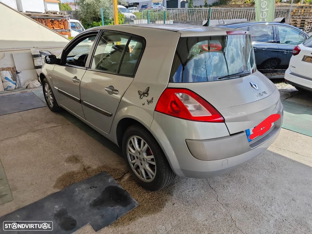 Renault Mégane 1.5 dCi Confort Dynamique - 2