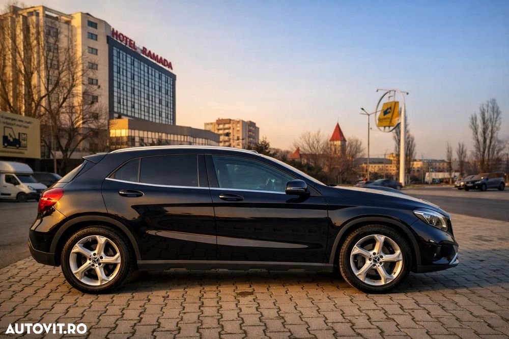 Mercedes-Benz GLA 200 d Aut. - 3