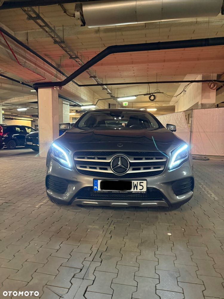 Mercedes-Benz GLA 200 7G-DCT AMG Line - 11