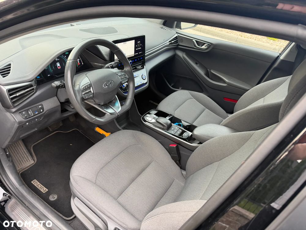 Hyundai IONIQ Premium - 11