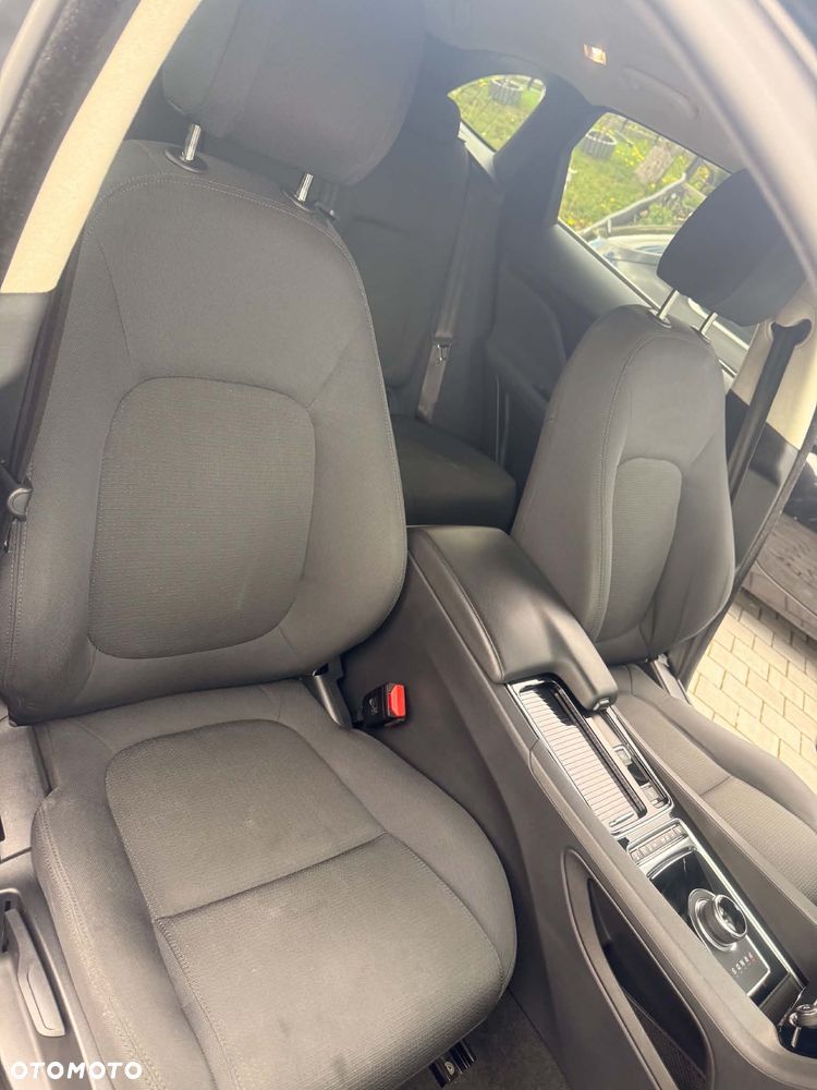 Jaguar F-Pace 2.0 i4D AWD R-Sport - 10