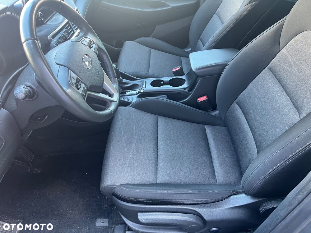 Hyundai Tucson blue 1.6 CRDi 2WD DCT Style - 24