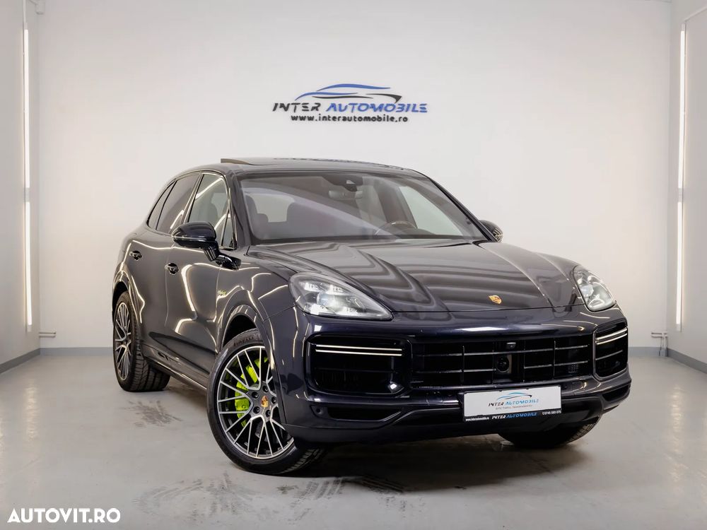 Porsche Cayenne Turbo - 10