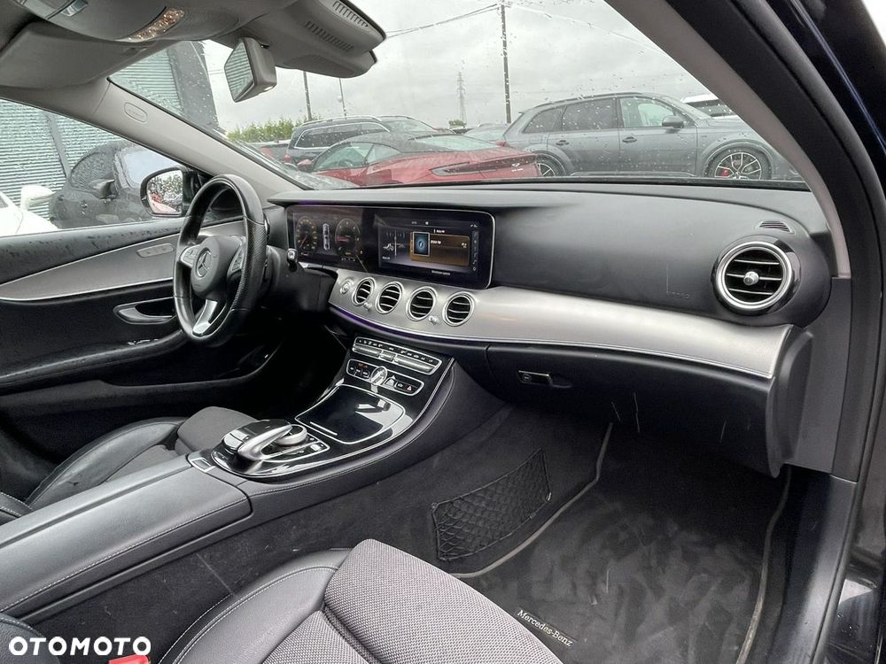 Mercedes-Benz Klasa E 220 d Avantgarde - 11