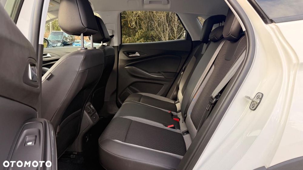 Opel Grandland X 1.2 Start/Stop Elegance - 18