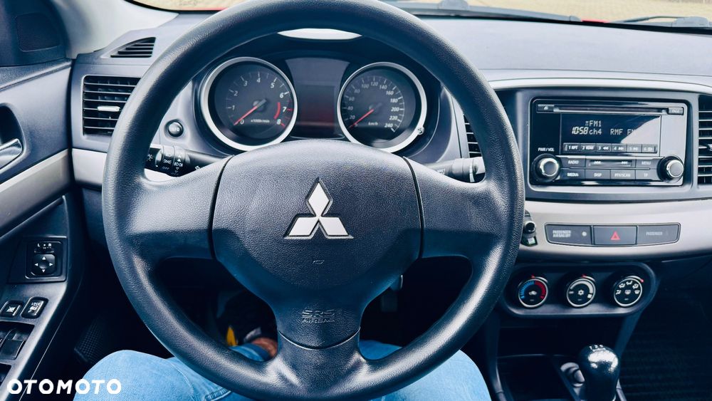 Mitsubishi Lancer - 22