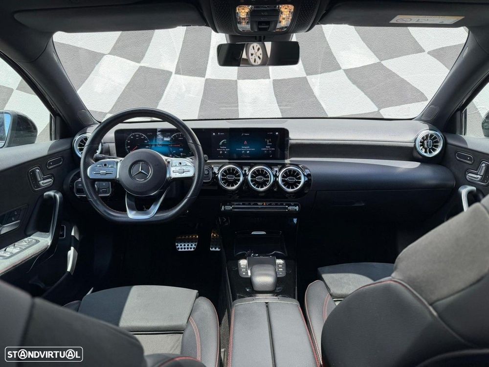 Mercedes-Benz A 250 e 8G-DCT AMG Line - 3
