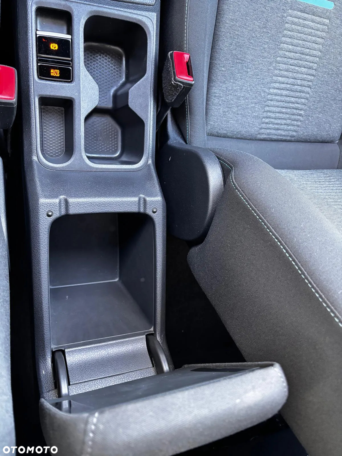 Ford Tourneo Connect Grand 2.0 EcoBlue Active - 35
