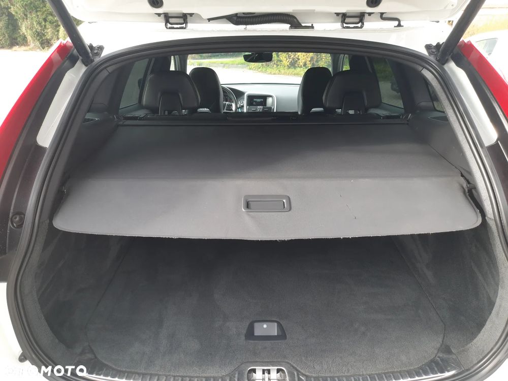 Volvo XC 60 D4 AWD Summum - 18