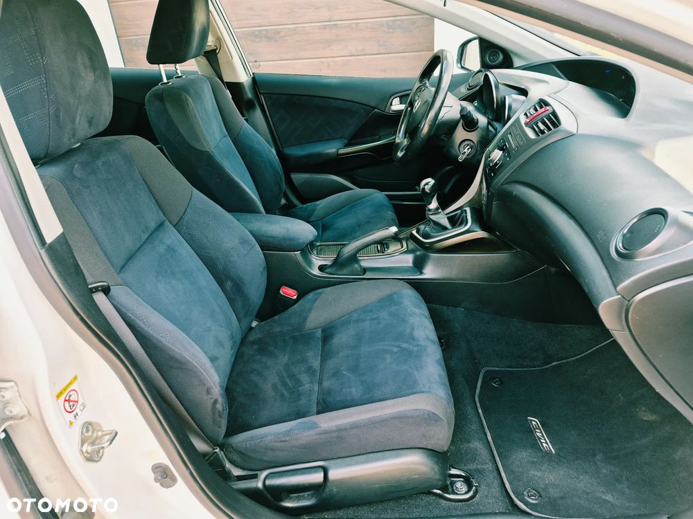 Honda Civic 1.6 i-DTEC Sport Black Edition - 12