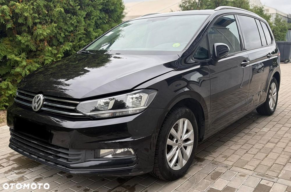 Volkswagen Touran - 4