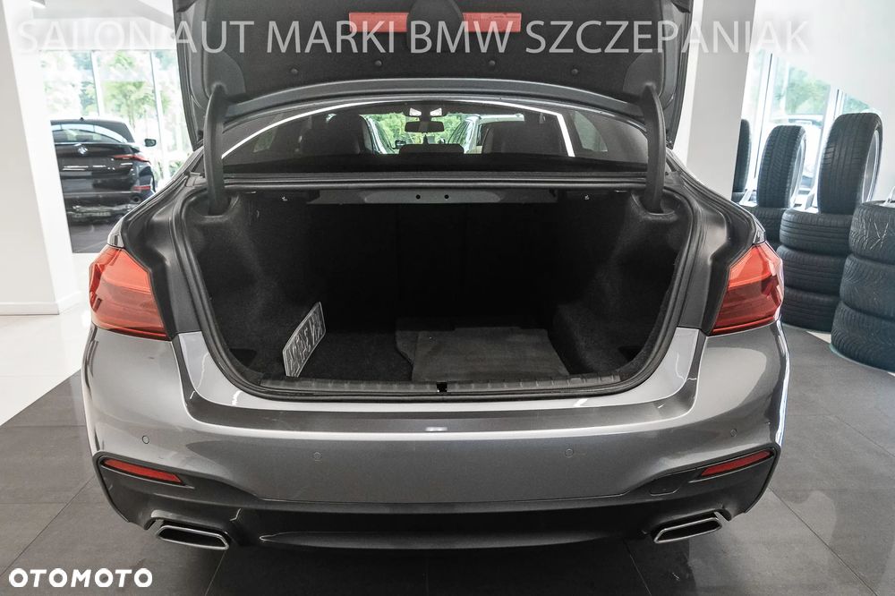 BMW Seria 5 540d xDrive M Sport sport - 25