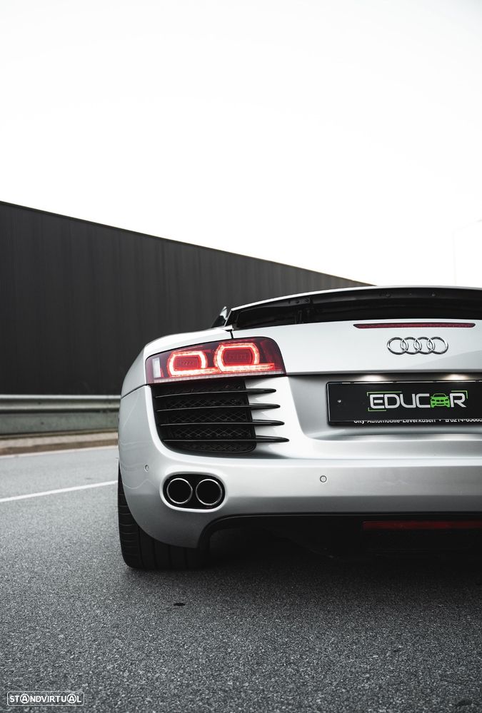 Audi R8 Spyder 4.2 FSI quattro R tronic - 38