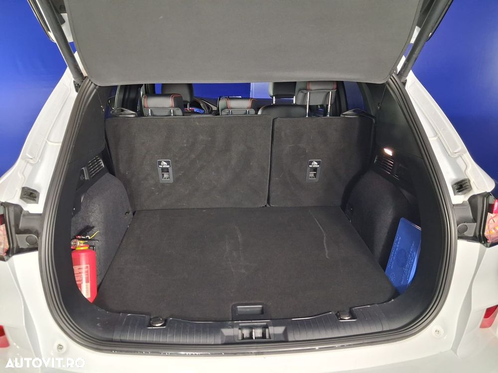 Ford Kuga - 29