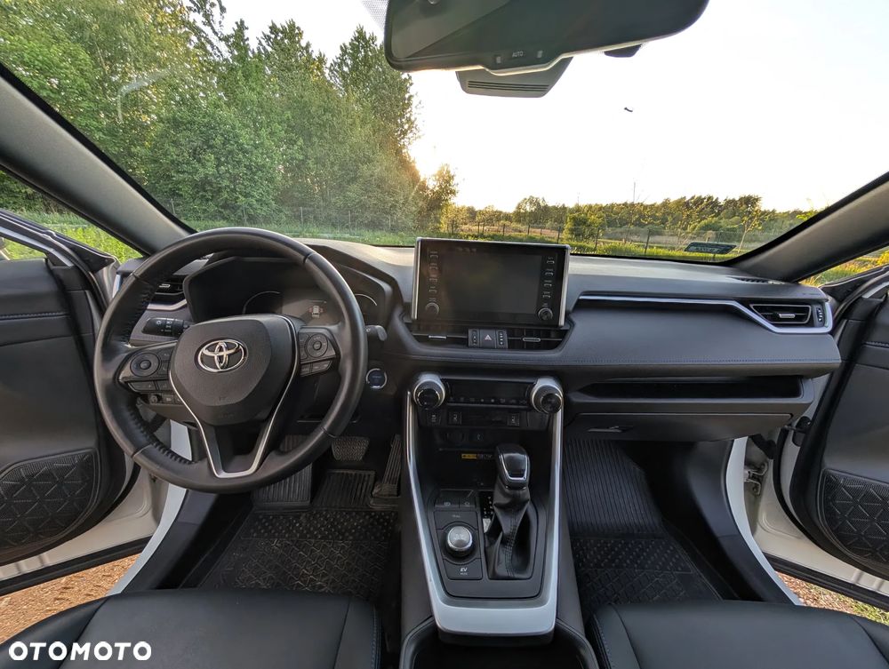 Toyota RAV4 - 15