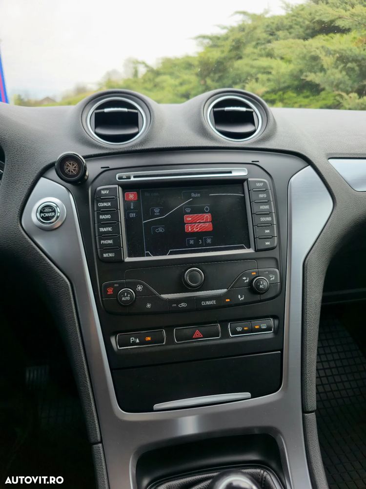 Ford Mondeo 2.0 TDCI Titanium X - 13