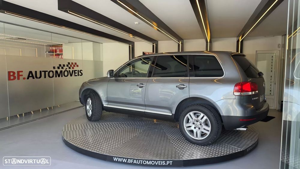 Volkswagen Touareg 3.0 TDI V6 Tiptronic — fotografia 15