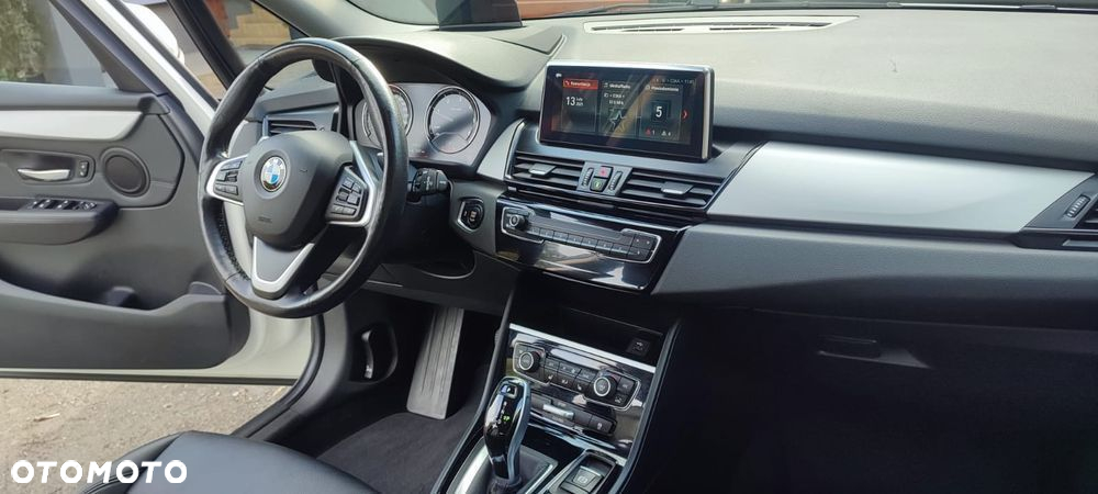 BMW Seria 2 220d Gran Tourer xDrive - 29