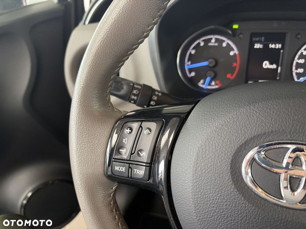 Toyota Yaris 1.5 Selection - 24