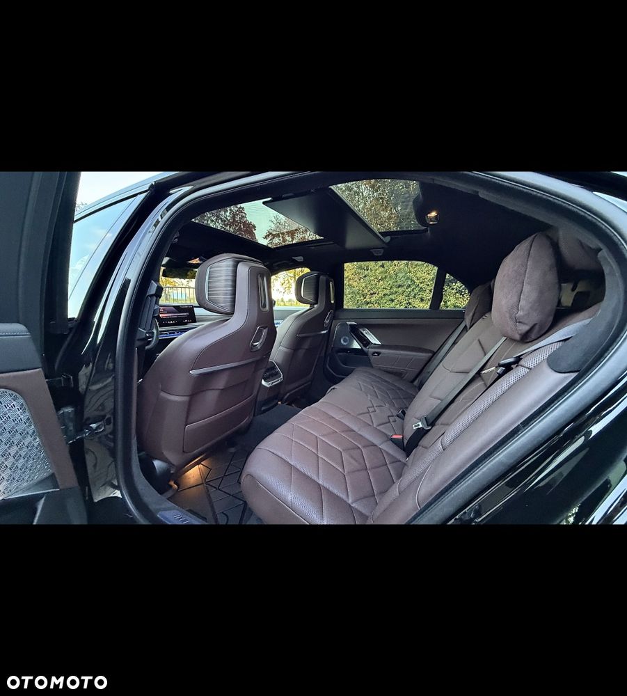 BMW Seria 7 - 7
