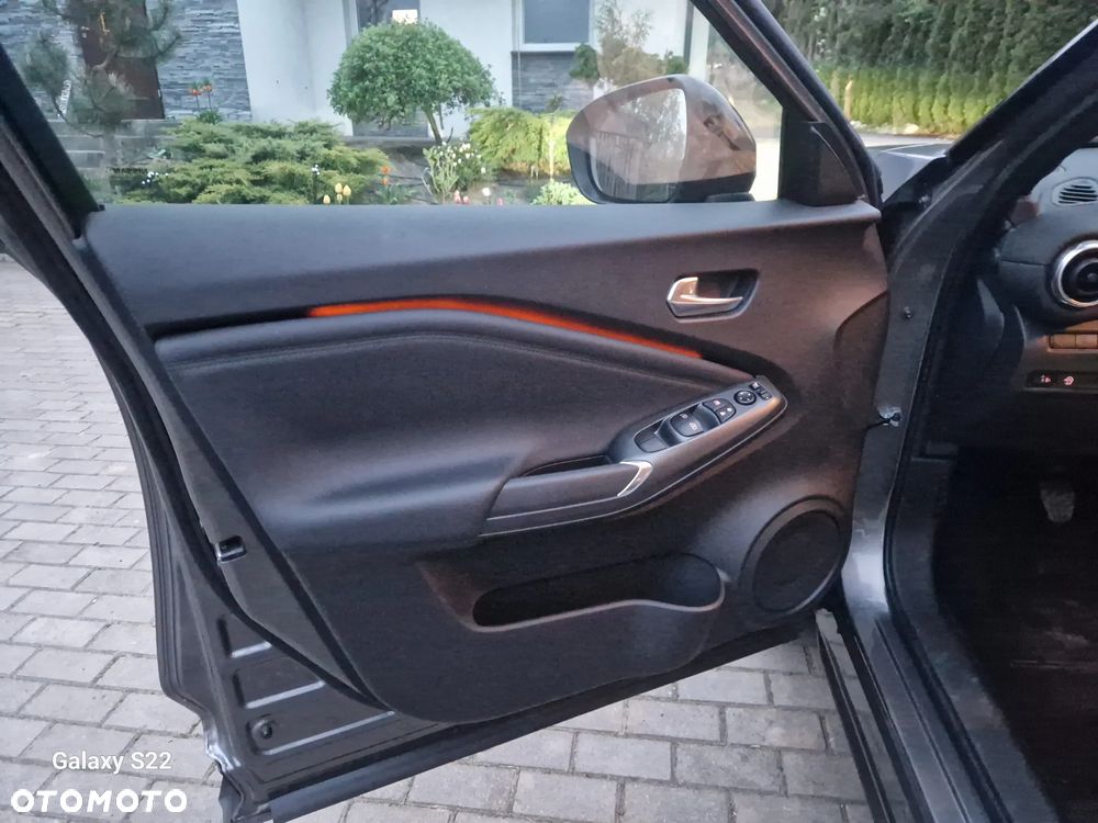 Nissan Juke 1.0 DIG-T N-Connecta - 37