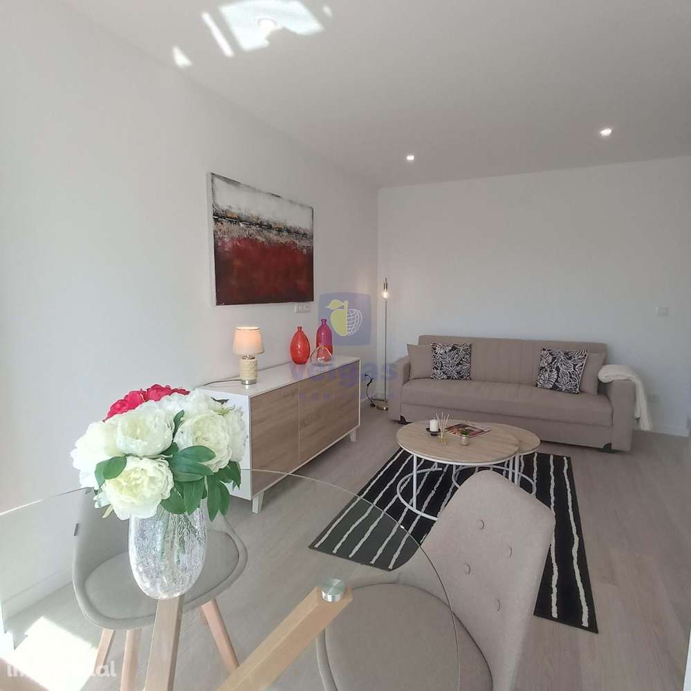 Apartamento T3 totalmente remodelado em Benfica - Grande imagem: 4/15