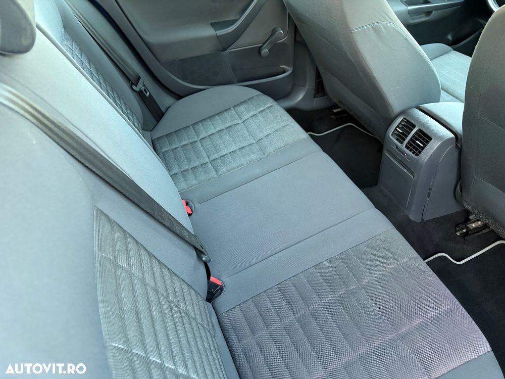 Volkswagen Golf 1.4 Comfortline - 8