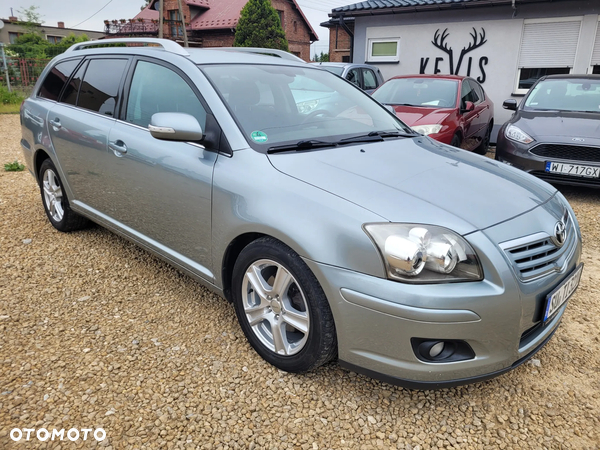Toyota Avensis 1.8 VVT-i Combi Edition