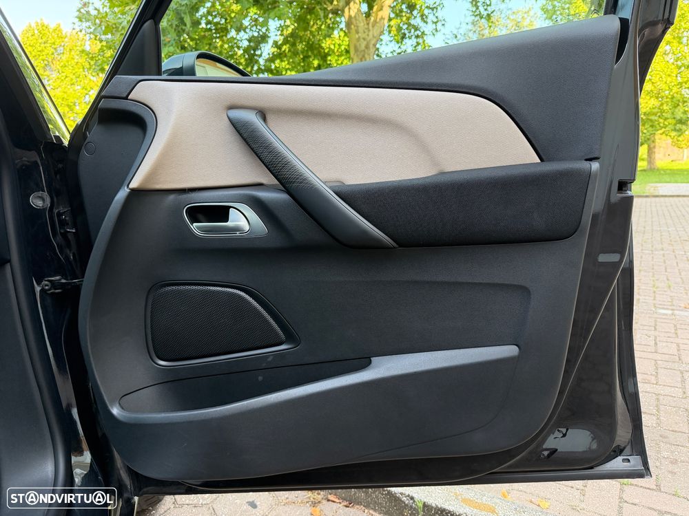Citroën C4 Grand Picasso 1.6 e-HDi Collection ETG6 J17 - 20