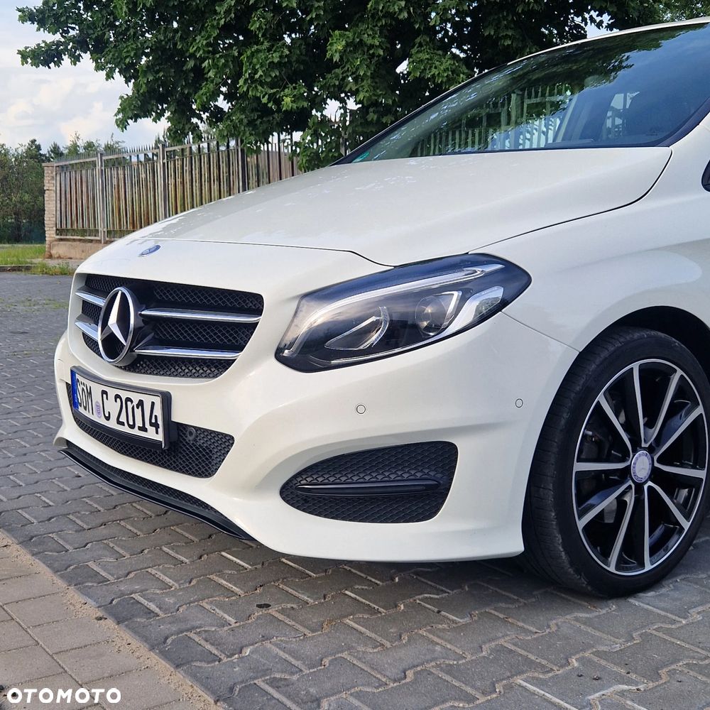 Mercedes-Benz Klasa B 180 UrbanStyle Edition - 10