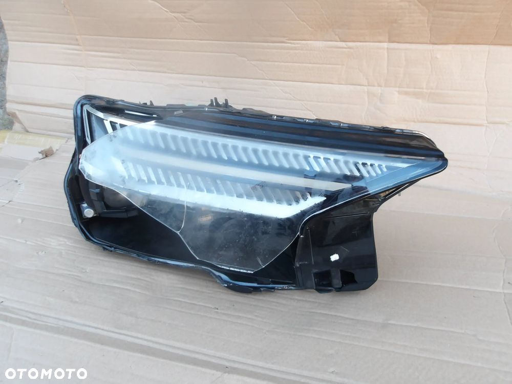 LAMPA PRAWY PRZOD FULL LED MATRIX AUDI Q4 E TRON 89A941036 - 3