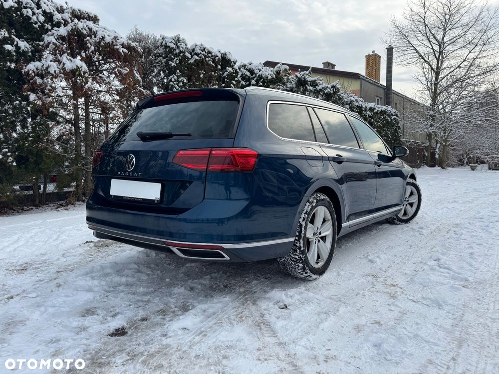 Volkswagen Passat Variant 2.0 TDI EVO Elegance DSG - 15