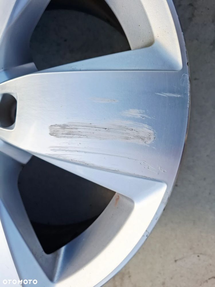 Felga Felgi Aluminiowe Alumy R16 5X112 ET46 5G0601025J - 14