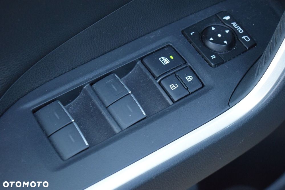 Toyota RAV4 2.5 Hybrid Selection 4x2 - 18