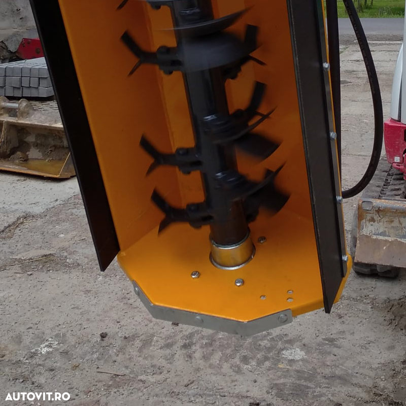 Tocătoare hidraulică resturi vegetale FEMAC model T 1 80 REV - 4