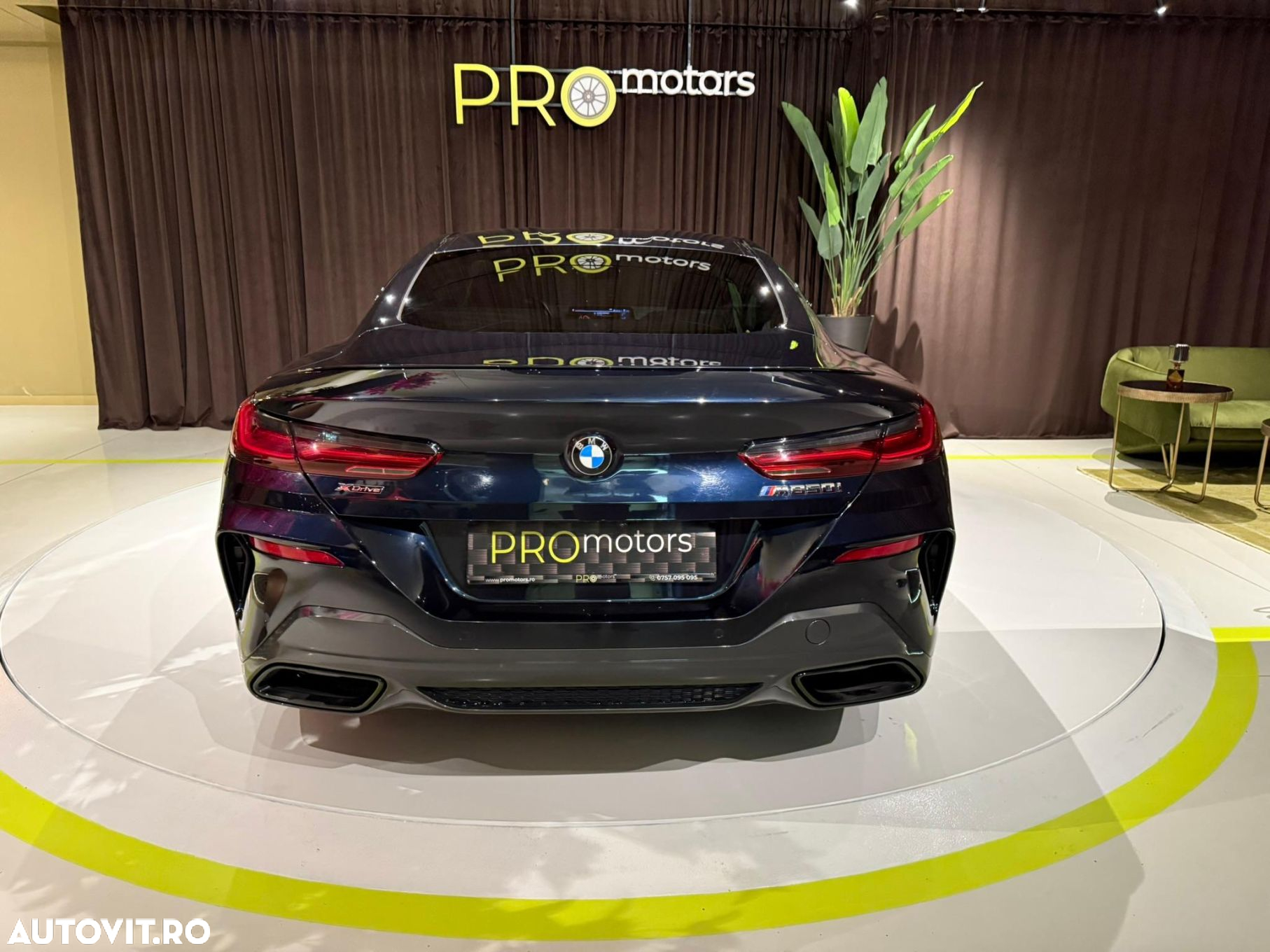 BMW M8 M850i xDrive - 4