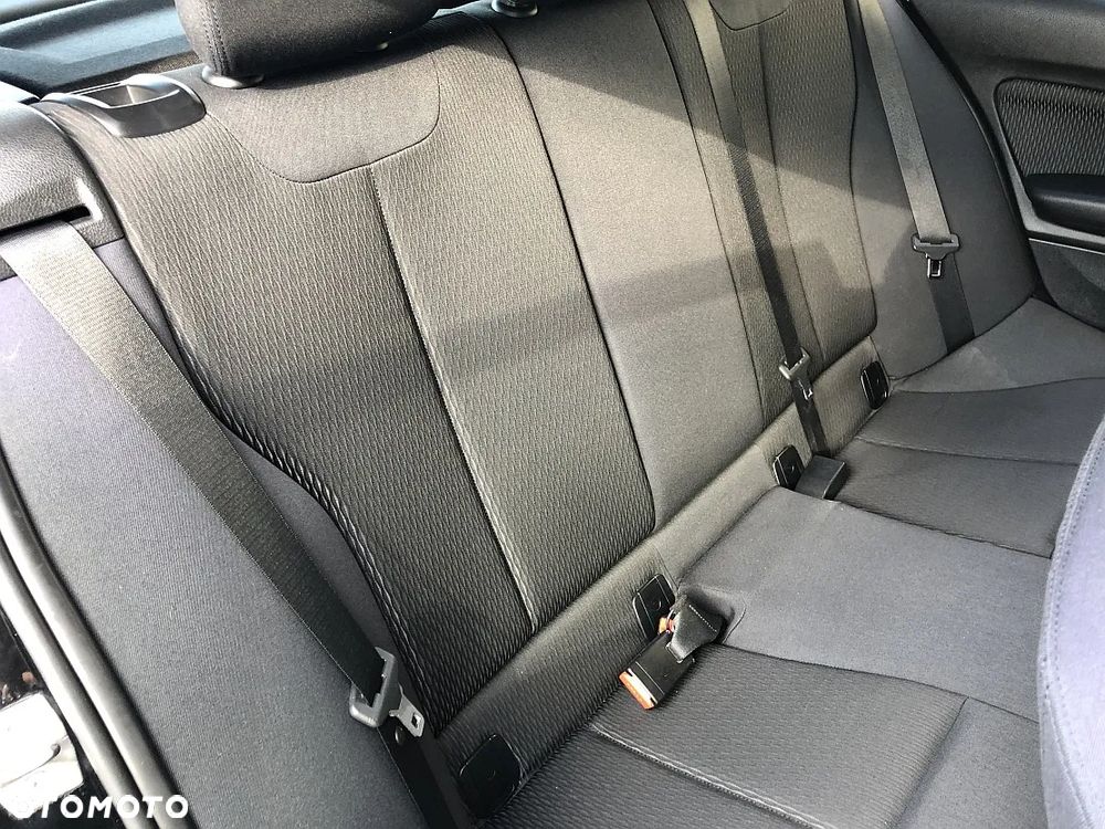 BMW Seria 1 118d DPF Edition Lifestyle - 27