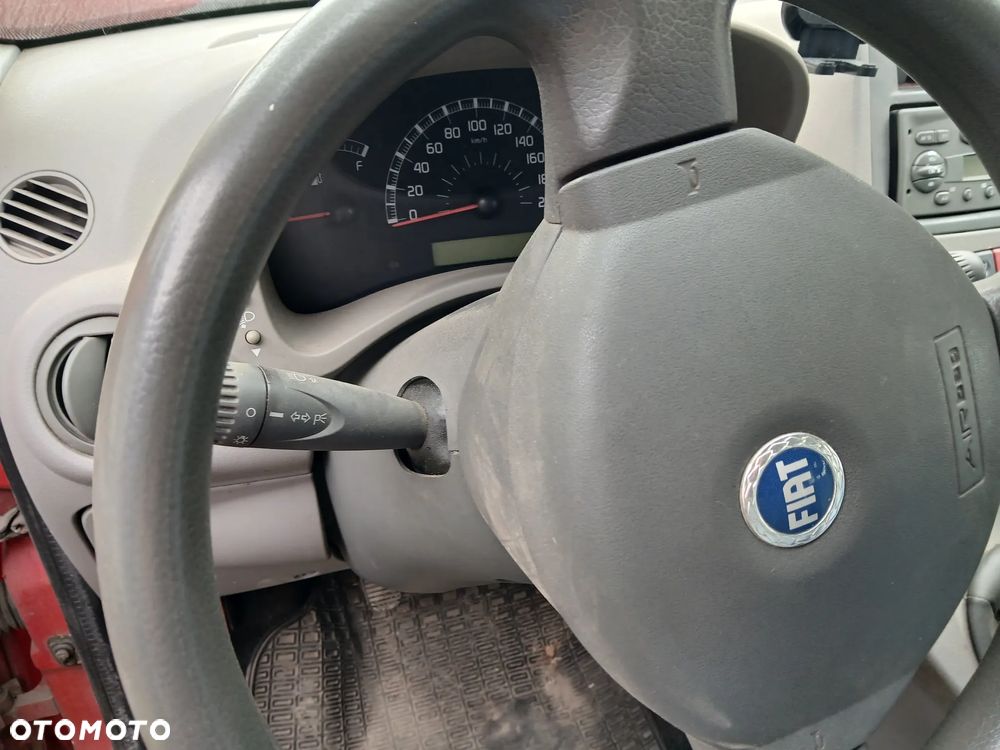 FIAT PANDA II 111A fotel fotele kanapa deska kokpit podsufitka boczek boczki klamka podłokietnik - 4