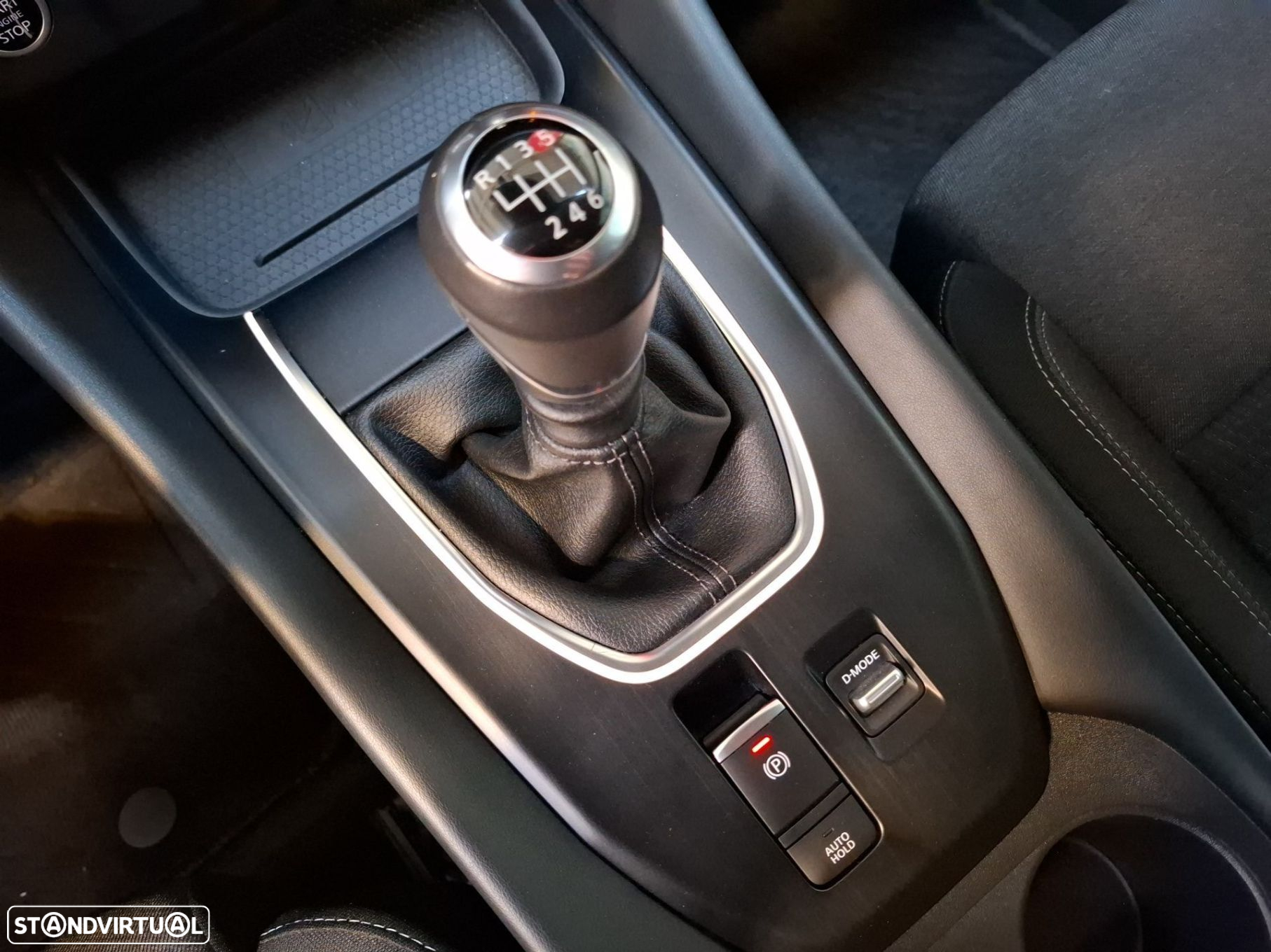 Nissan Qashqai 1.3 DIG-T N-Connecta LED - 18