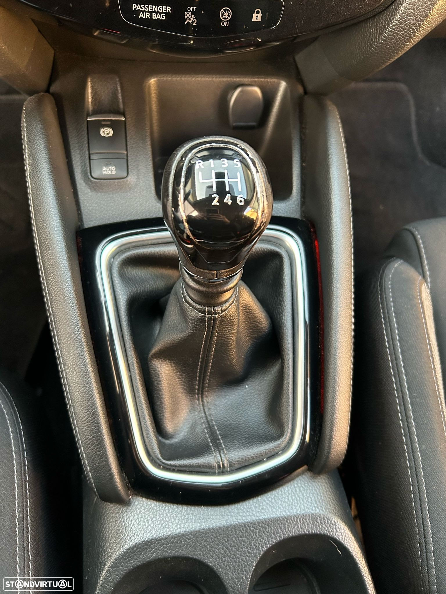 Nissan Qashqai 1.5 dCi N-Connecta Business - 10