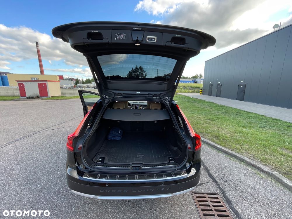 Volvo V90 B5 D AWD Ultimate Dark - 35