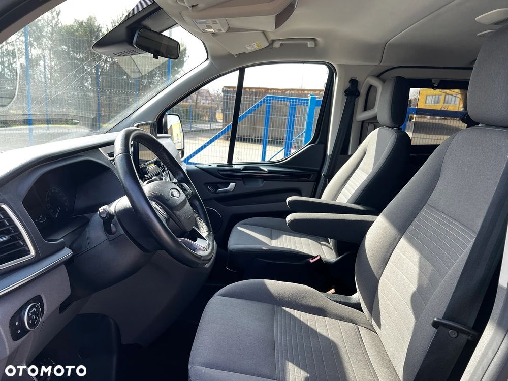 Ford Tourneo Custom 2.0 EcoBlue L1 Titanium SelectShift - 18