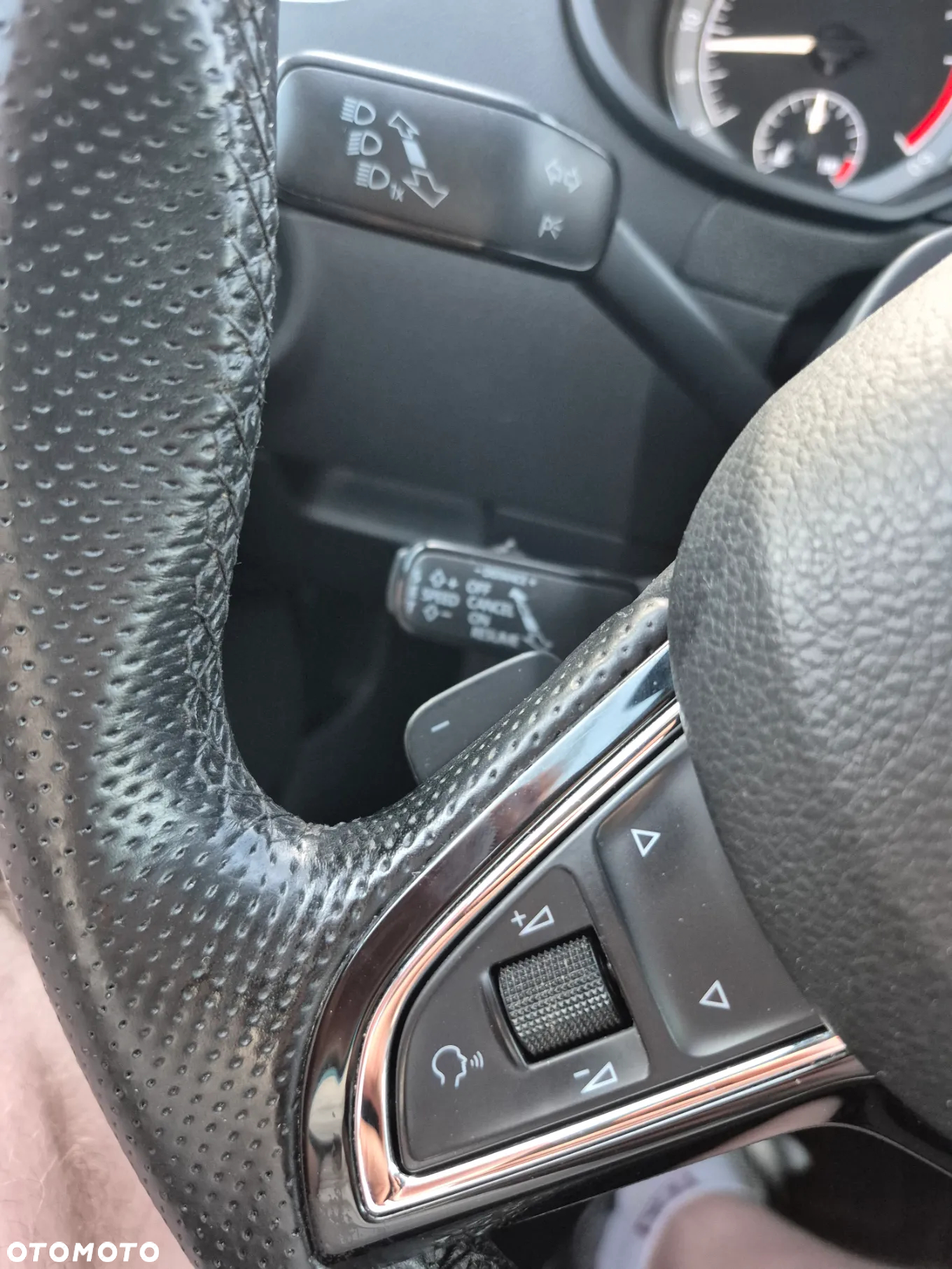 Skoda Octavia 2.0 TDI Elegance DSG - 25