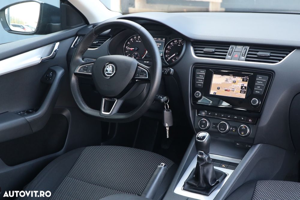 Skoda Octavia 1.6 TDI ACTIVE - 17