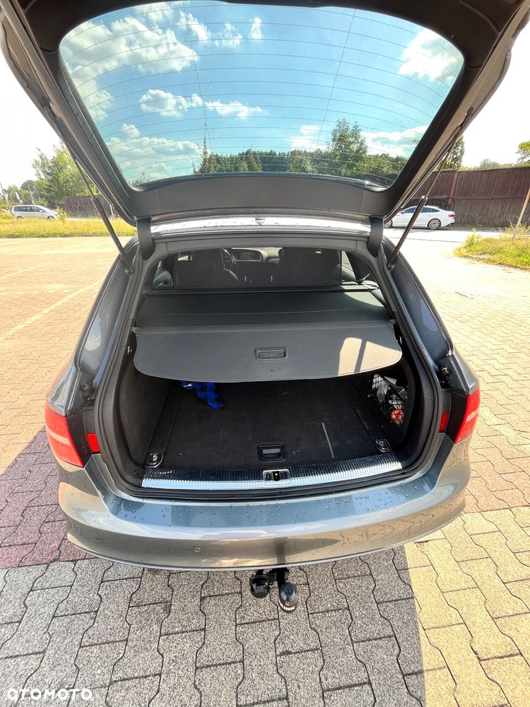 Audi A4 Avant 2.0 TDI ultra - 9